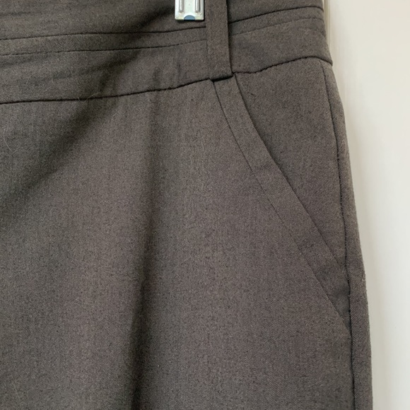 The Limited Women’s Dress Pants. Size 8 - Picture 4 of 8